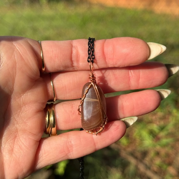 Jewelry - Peach moonstone crystal necklace